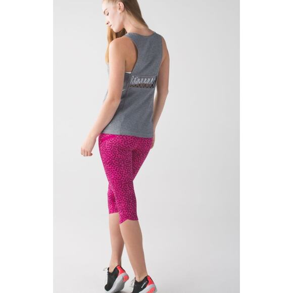 Lululemon Run: Top Speed Crop Size 8 Ace Spot Jewelled Magenta Purple Leggings - Picture 2 of 9